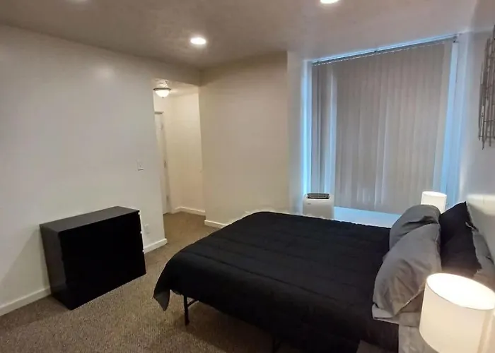 Holiday home Spacious 2br South Side Retreat - Free Parking - Fast Wifi Pittsburgh